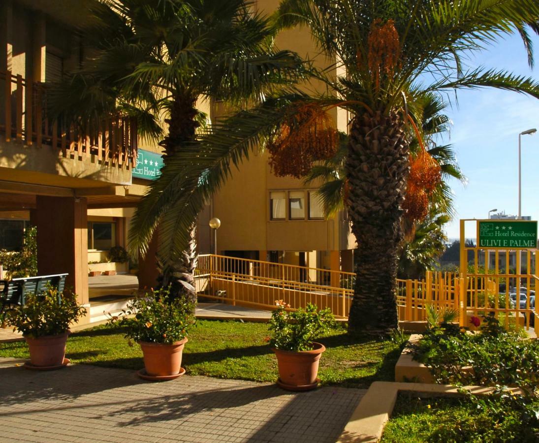 Hotel Residence Ulivi E Palme Cagliari Habitación foto